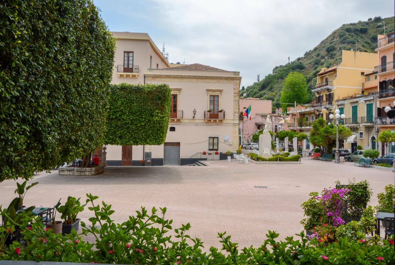 Sun Sea House Taormina Apartment Giardini Naxos Ngoại thất bức ảnh