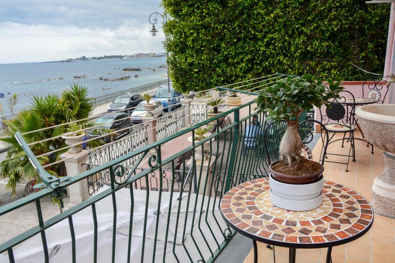 Sun Sea House Taormina Apartment Giardini Naxos Ngoại thất bức ảnh