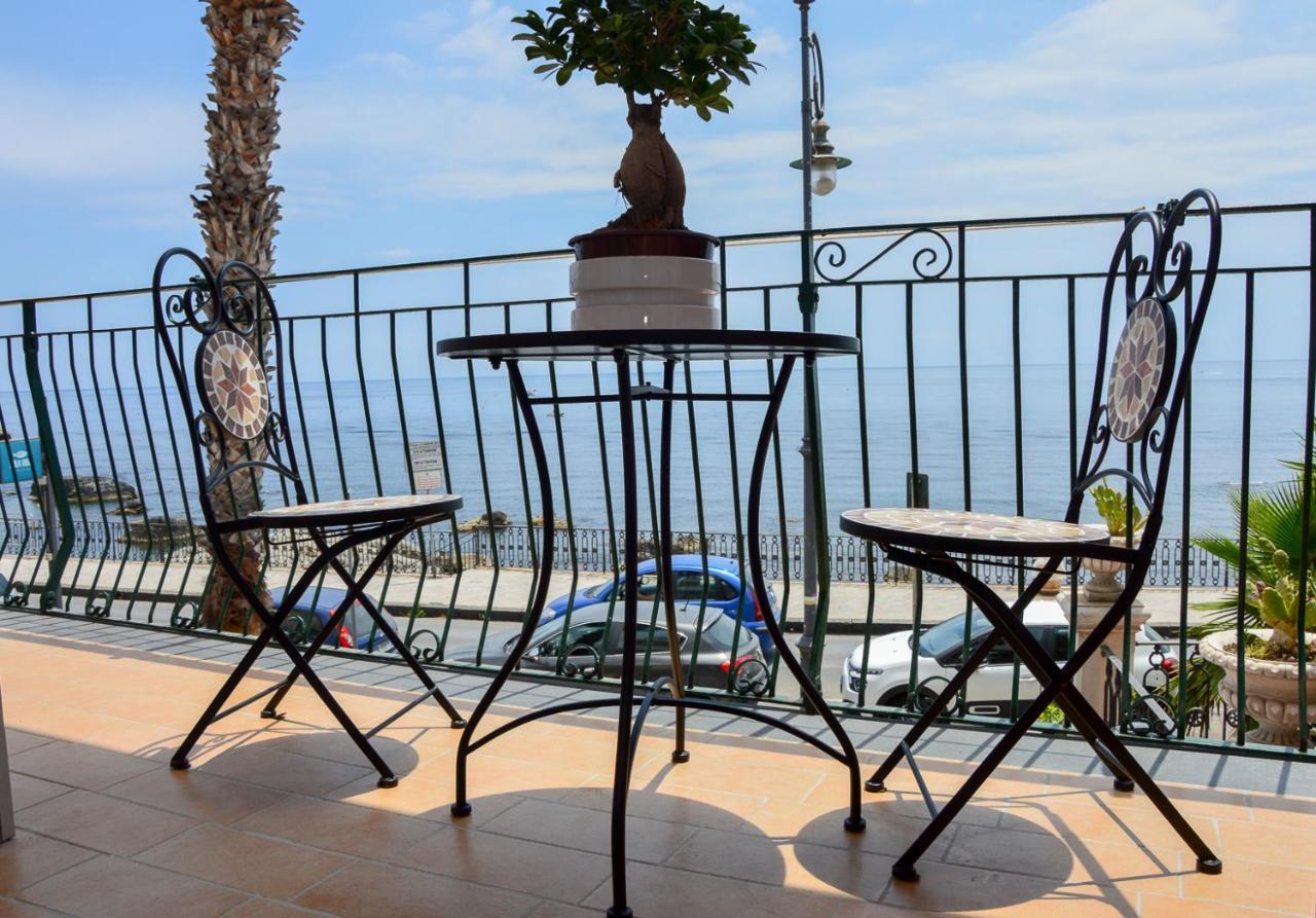 Sun Sea House Taormina Apartment Giardini Naxos Ngoại thất bức ảnh